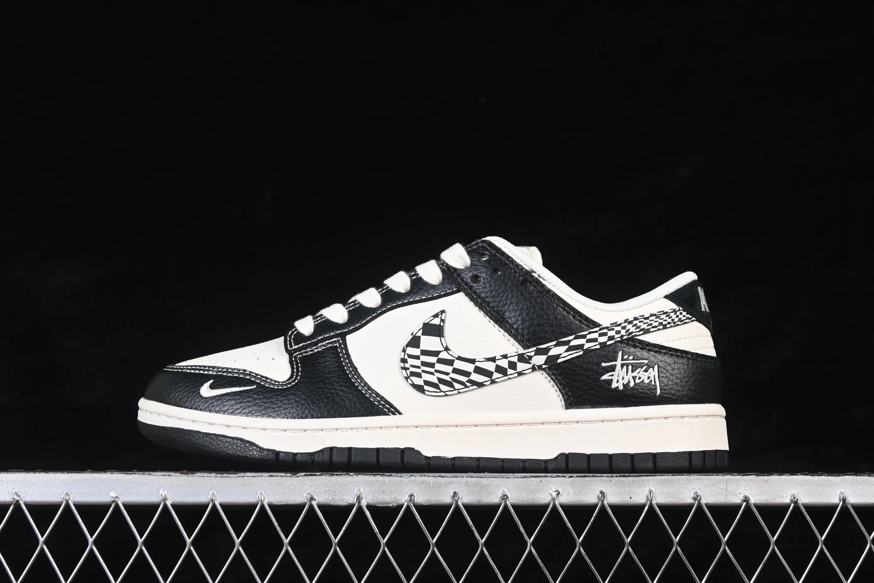 All categories Nk SB Dunk Series Nk SB Dunk Low High-end customized low-top sneakers Nike SB Dunk Low Stusi co-branded beige creative hook High-end customized low-top casual sneakers QW5836-029